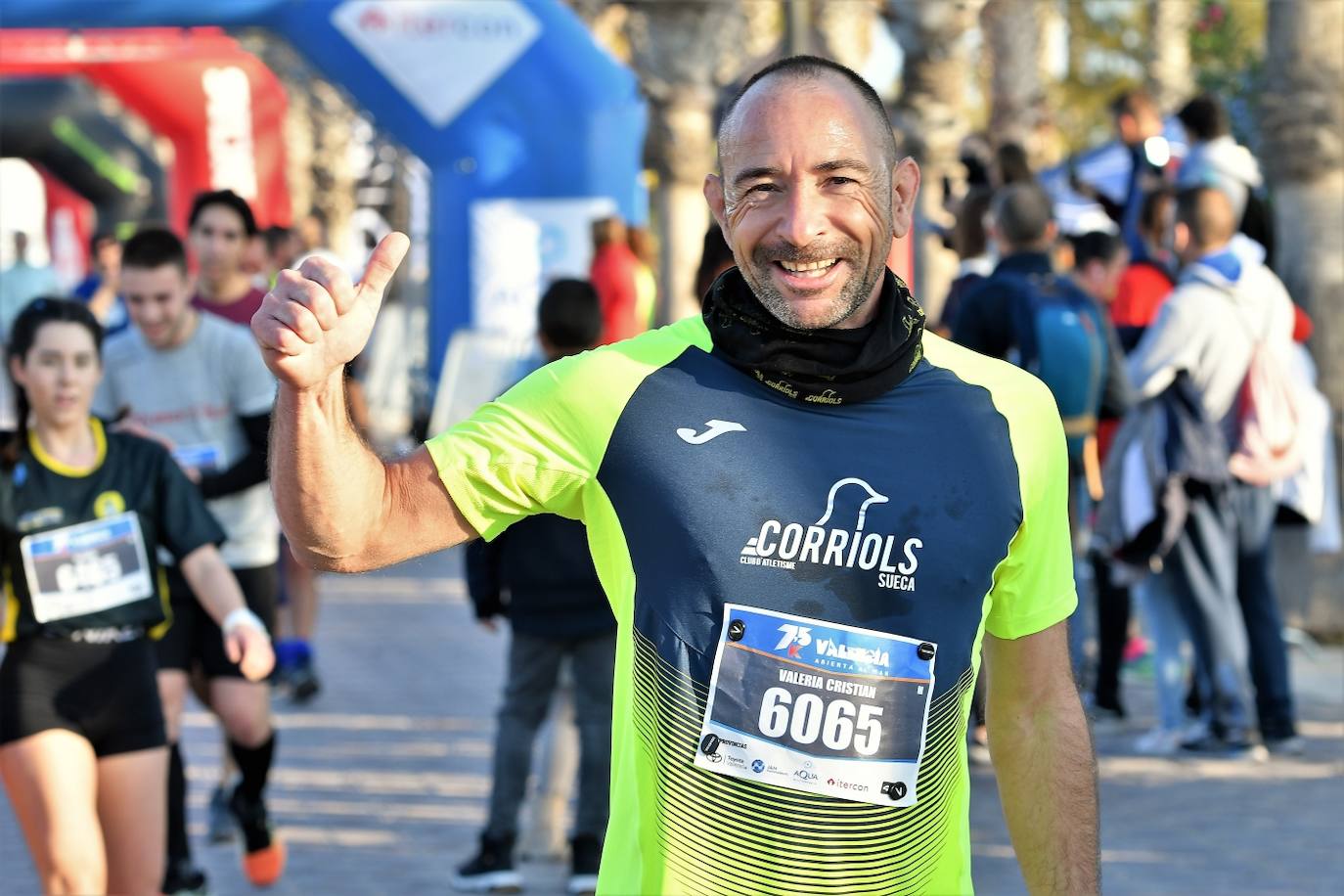 Fotos: Búscate en la meta de la 15K Valencia Abierta al mar (2)