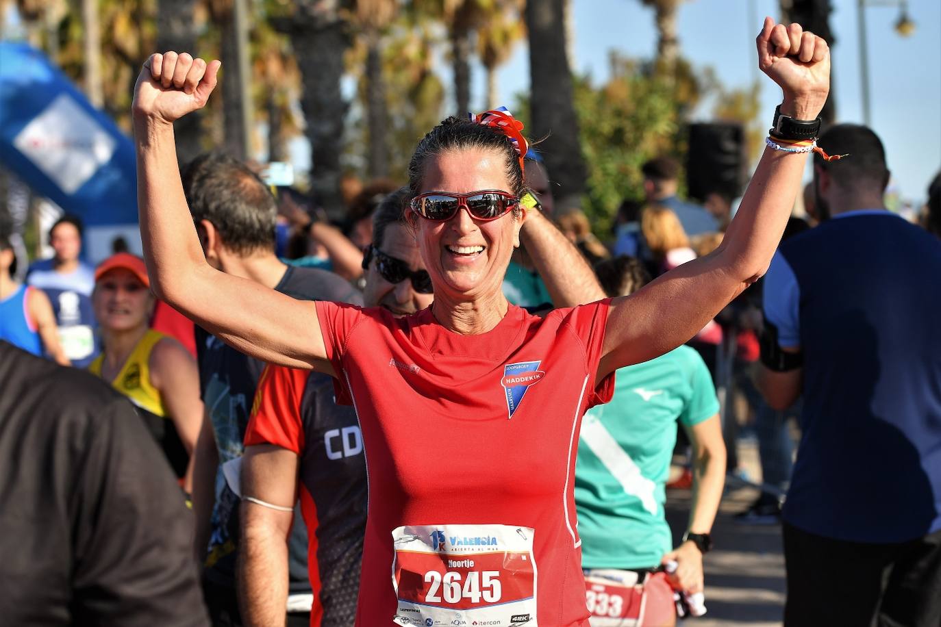 Fotos: Búscate en la meta de la 15K Valencia Abierta al mar (2)