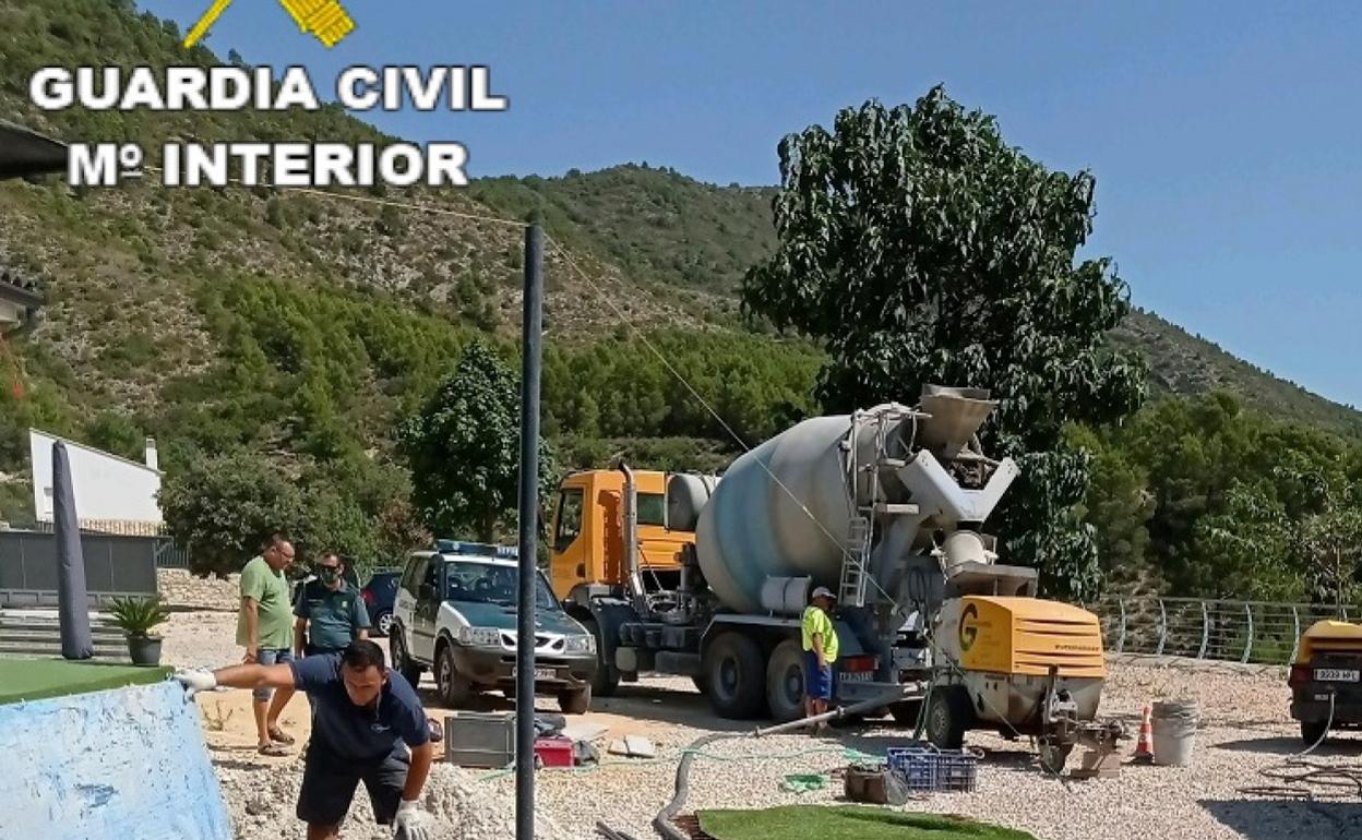 Una de las viviendas detectadas por el Seprona en el término de Aielo de Malferit. 