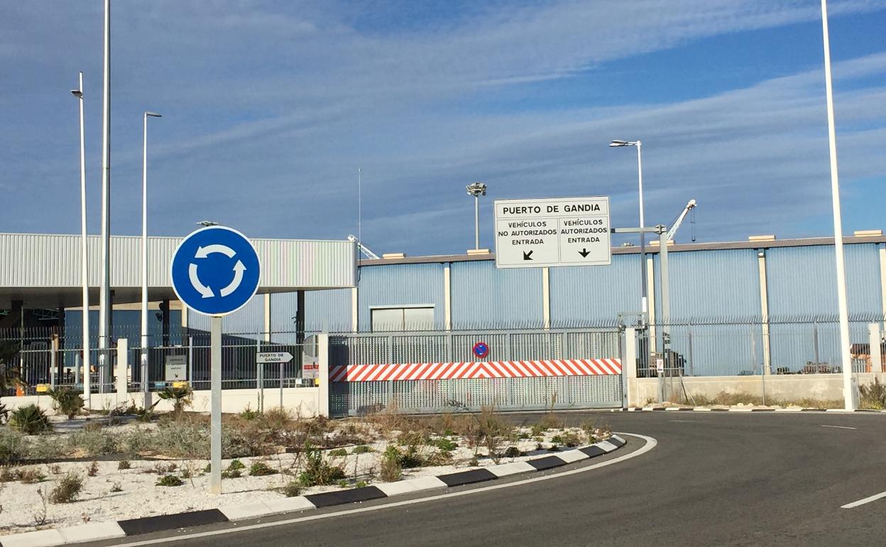 Entrada al Puerto de Gandia por el acceso norte. 