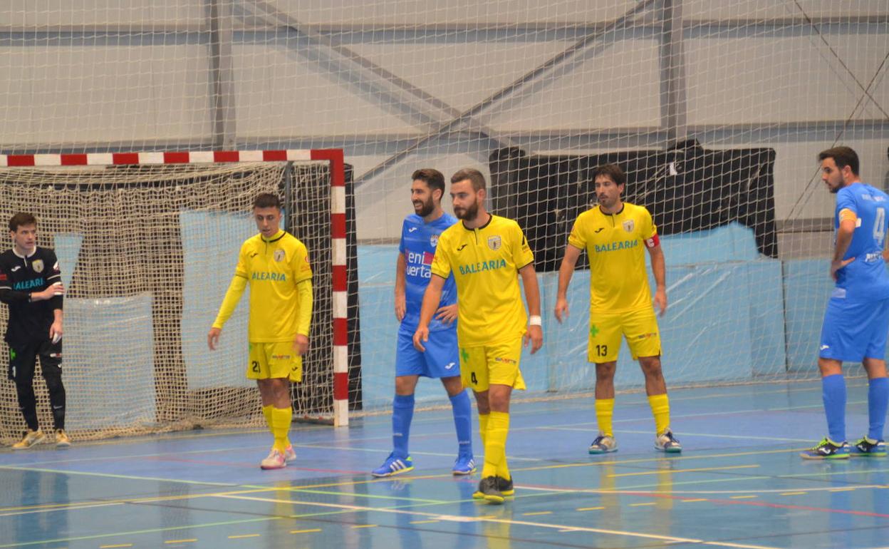 Jugadores del Mar Dénia frente a L'Alfàs. 