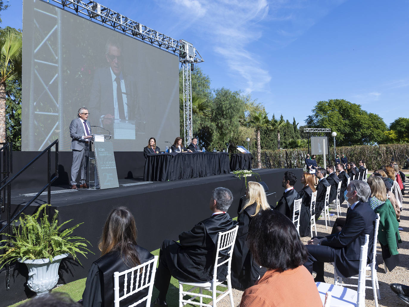 Este sábado fue una jornada de celebración en la Masia Xamandreu con la jura de nuevos letrados y con el acto de homenaje de los 25 años de colegiación del Ilustre Colegio de Abogados de Valencia (ICAV).