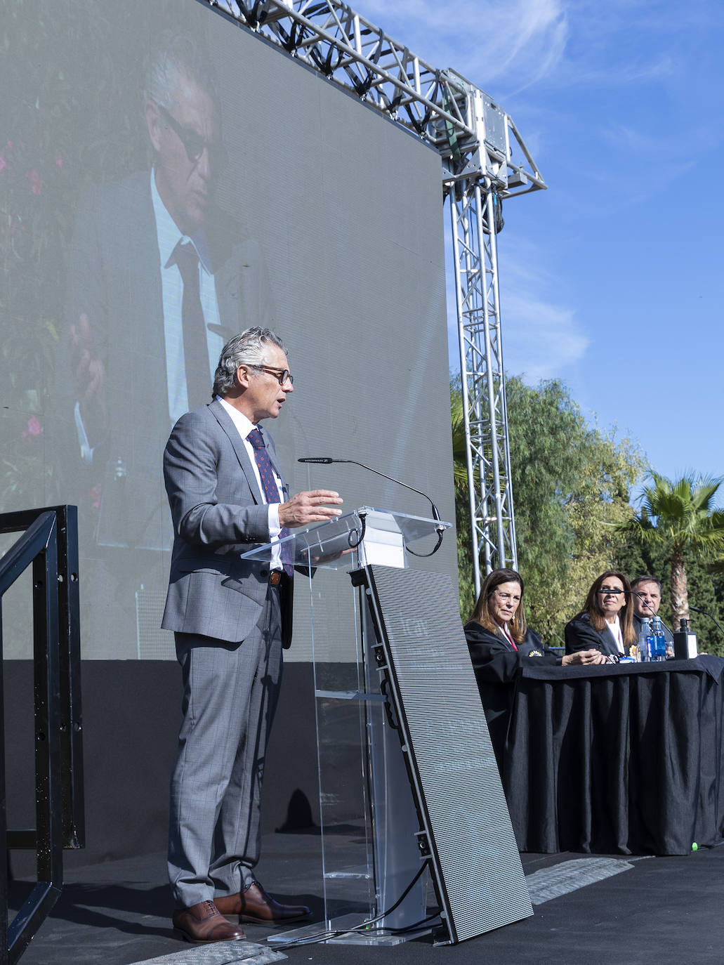 Este sábado fue una jornada de celebración en la Masia Xamandreu con la jura de nuevos letrados y con el acto de homenaje de los 25 años de colegiación del Ilustre Colegio de Abogados de Valencia (ICAV).