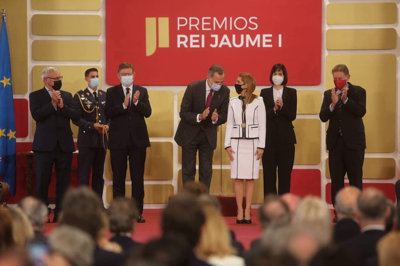 Los Premios Jaume I se entregan en Valencia, donde ha acudido en 2021 el Rey Felipe VI. 