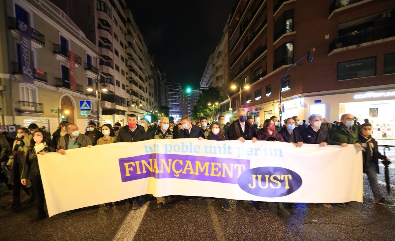 Fotos: Manifestación en Valencia contra la infrafinanciación de la Comunitat