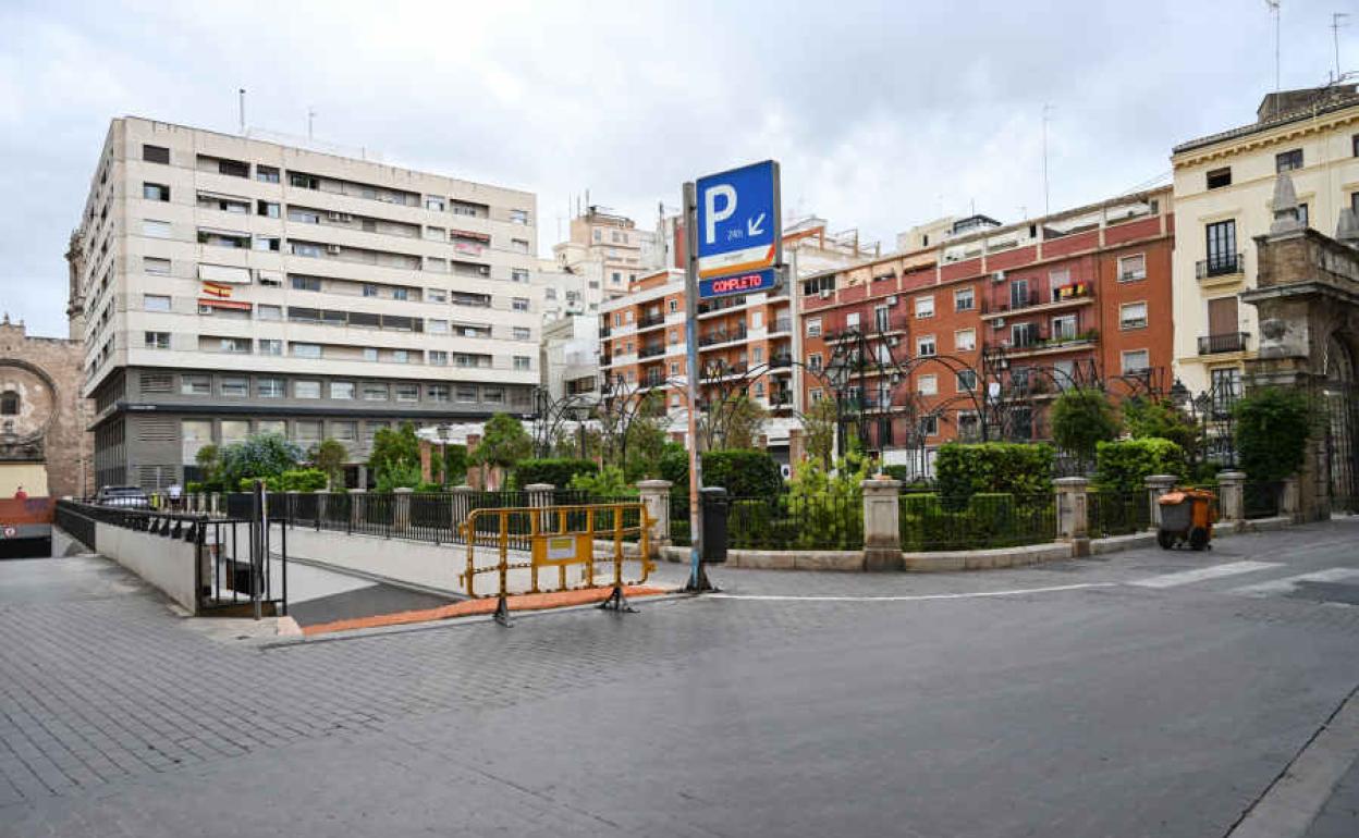 Parking del jardín de Parcent.