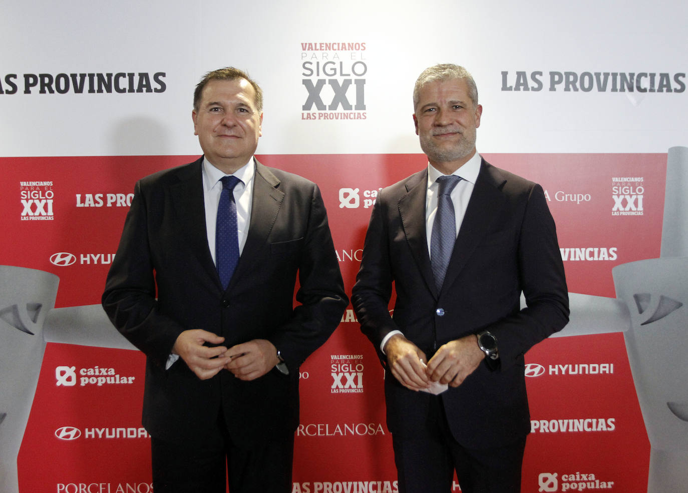 Fernando Pullido, director comercial de Banca de Empresas en CaixaBank, y César R. Miguel, responsable de comunicación de la Dirección Territorial Comunitat Valenciana de CaixaBank. 