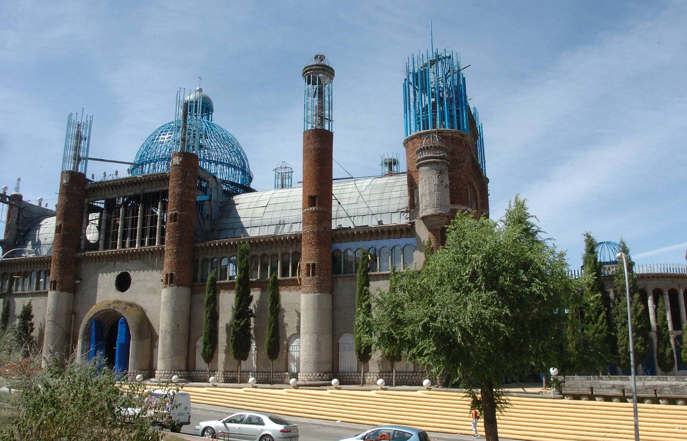 Fotos: La Catedral de Justo Gallego, construida pieza a pieza por un agricultor