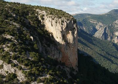 Imagen secundaria 1 - Qué hacer en Castellón este fin de semana | El pueblo más bonito de España