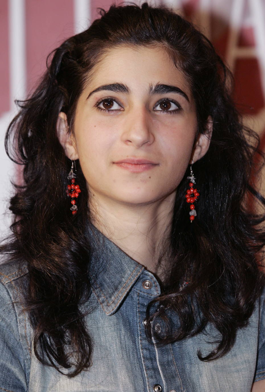 Alba Flores