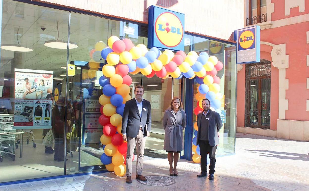 Inauguración de la tienda Lidl en la Avenida del Puerto de Valencia. 