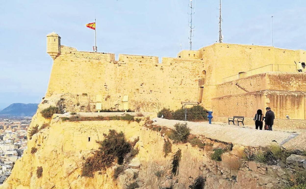 Castillo de Santa Bárbara, en Alicante. 