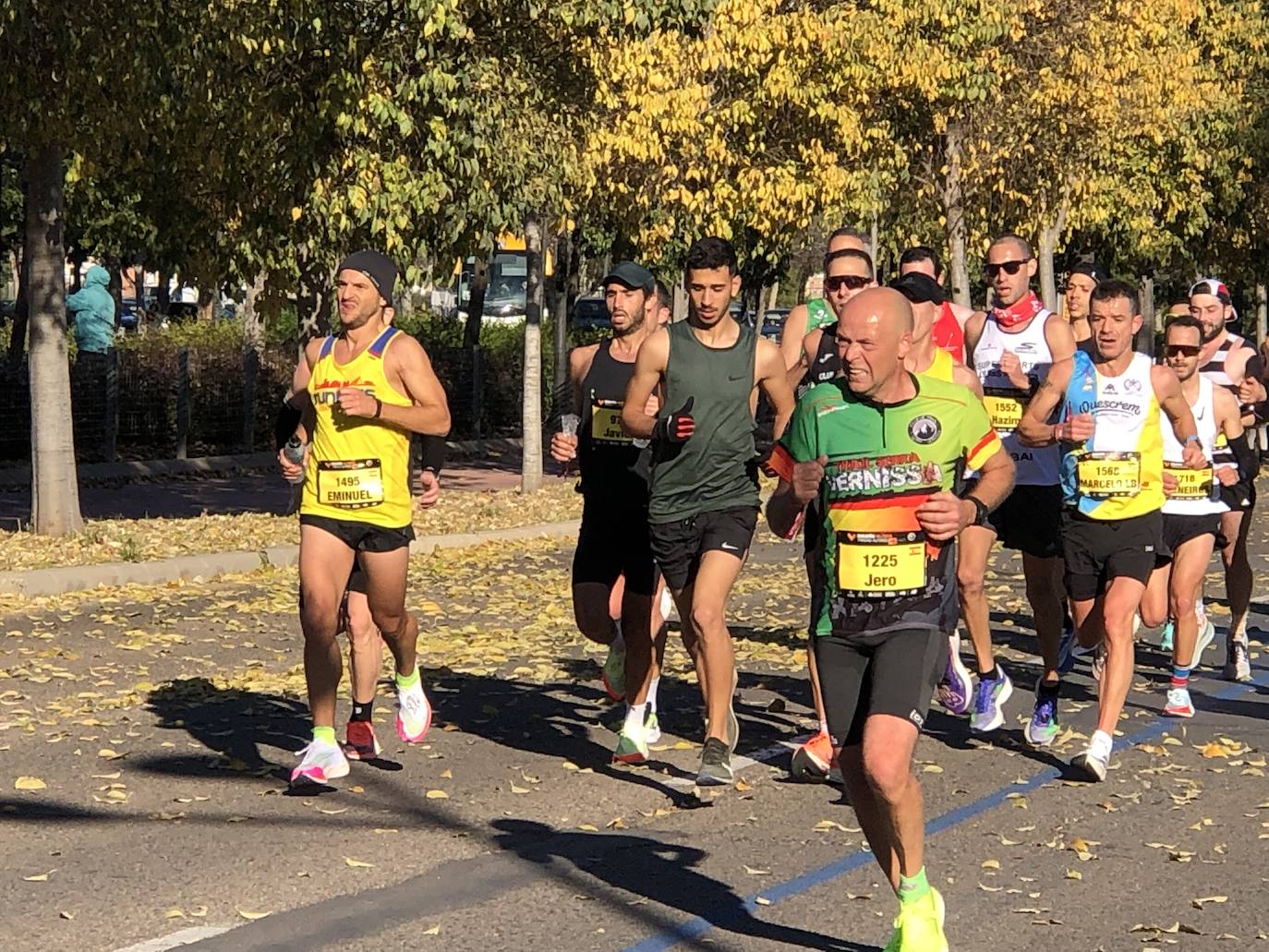 Tras pasar por el centro de la ciudad los participantes llegaban al entorno del Bioparc para comenzar el último tramo de la carrera.