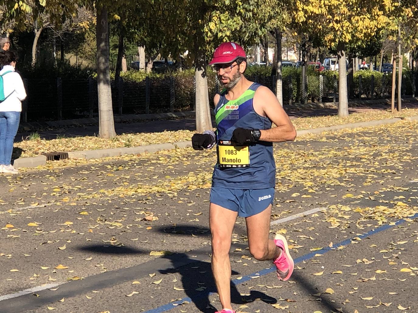 Los corredores encaran el último tramo del recorrido.