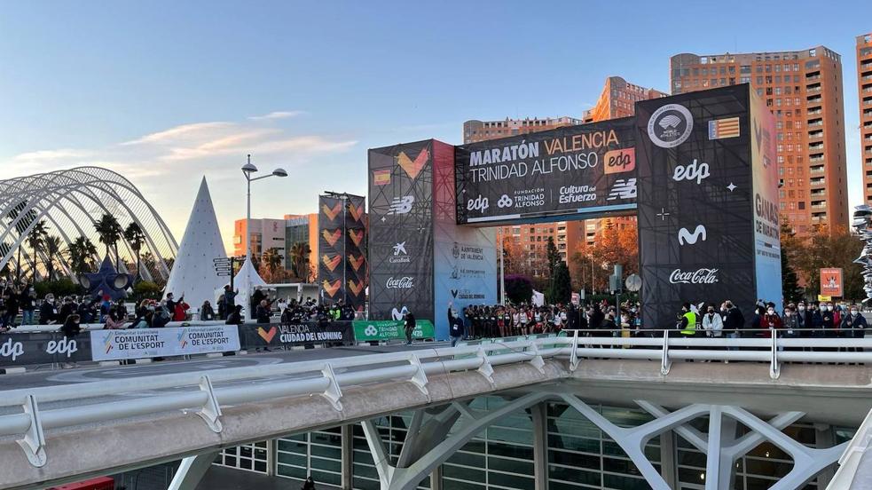 Así ha sido la salida del maratón de Valencia 2021