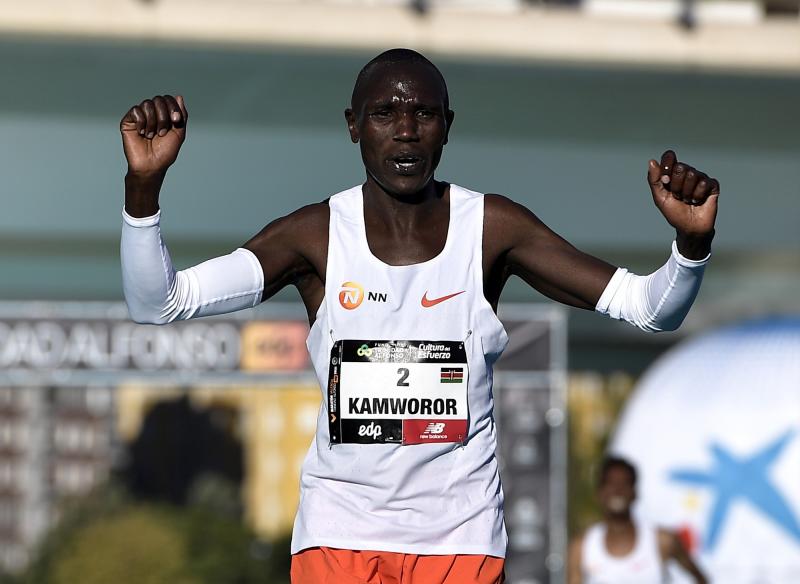 Fotos: Línea de meta del Maratón de Valencia 2021: así ha sido el final de la carrera