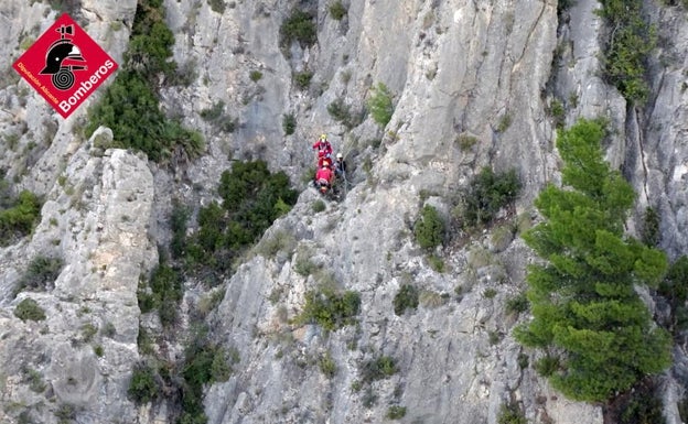 Lugar donde ha caído el escalador en Busot este lunes por la mañana. 