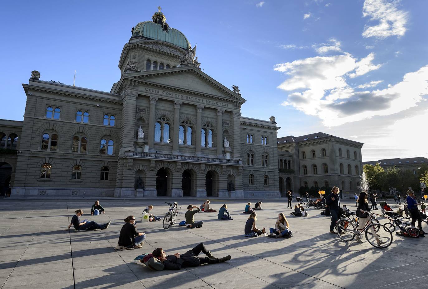 7.- Berna (Suiza) | Según European Best Destinations, Berna es la ciudad europea con mejor calidad de vida del continente por delante de Copenhague y Viena. Su gran número de parques y jardines, así como la buena calidad del aire y el agua contribuyen a hacer de la ciudad suiza uno de los destinos más verdes de Europa.