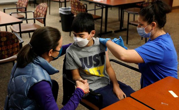 Sanidad vacunará a los niños en los colegios a partir del 15 de diciembre en la Comunitat Valenciana