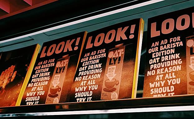 Imagen principal - Además de las cabeceras tradicionales, los clientes pueden encontrar revistas especializadas.