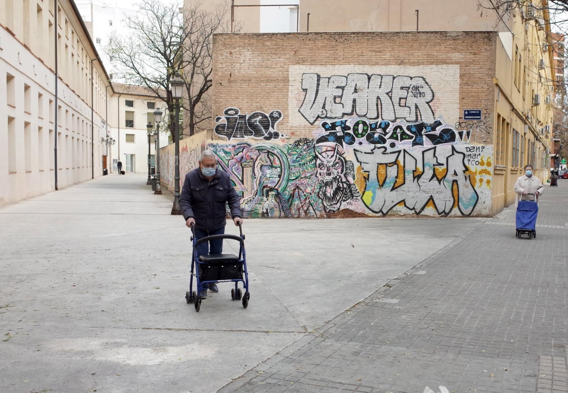 En las calles Las más antigua del barrio donde algunas casas están por rehabilitar.