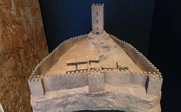 Guardianes de Piedra. Los Castillos de Alicante', en el Museo de Petrer. 