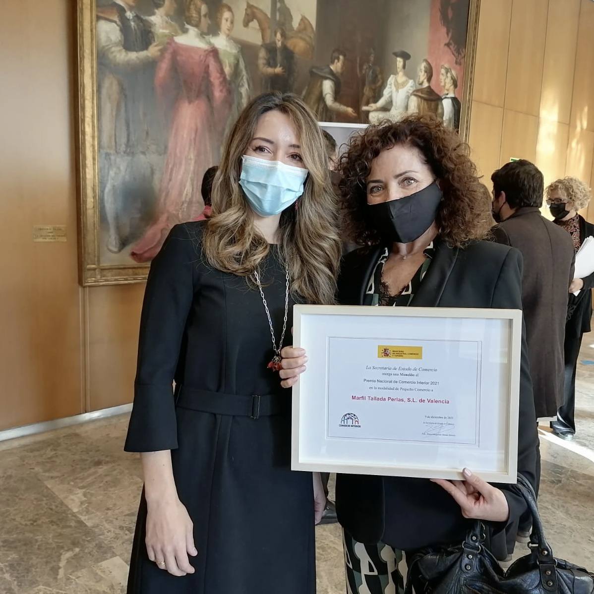 Xiana Margarida y Begoña Marfil en la entrega de Premios Nacionales de Comercio Interior en Madrid.