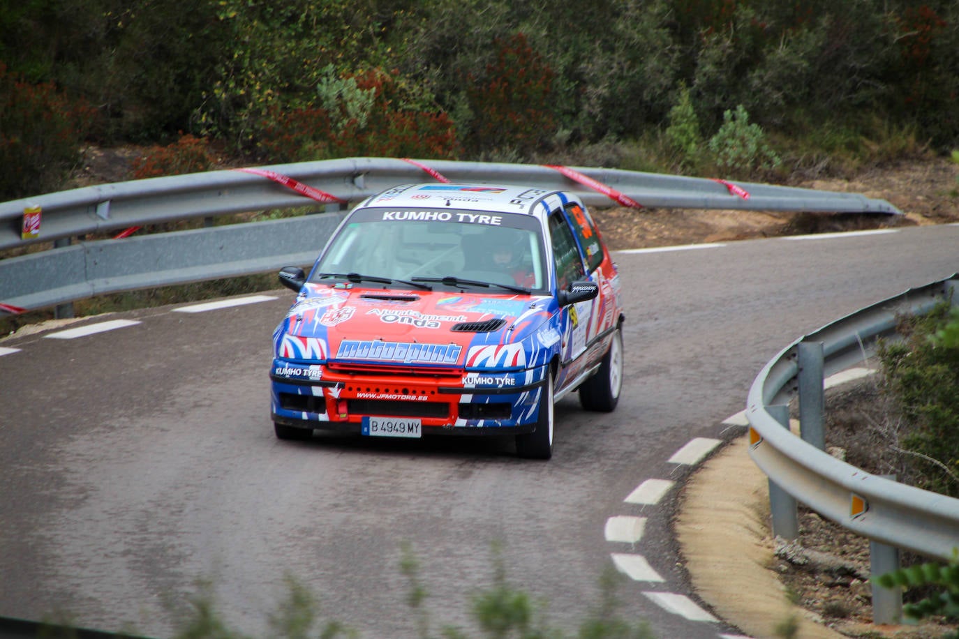 Fotos: Espectacular subida al Garbí con 60 coches por la Calderona