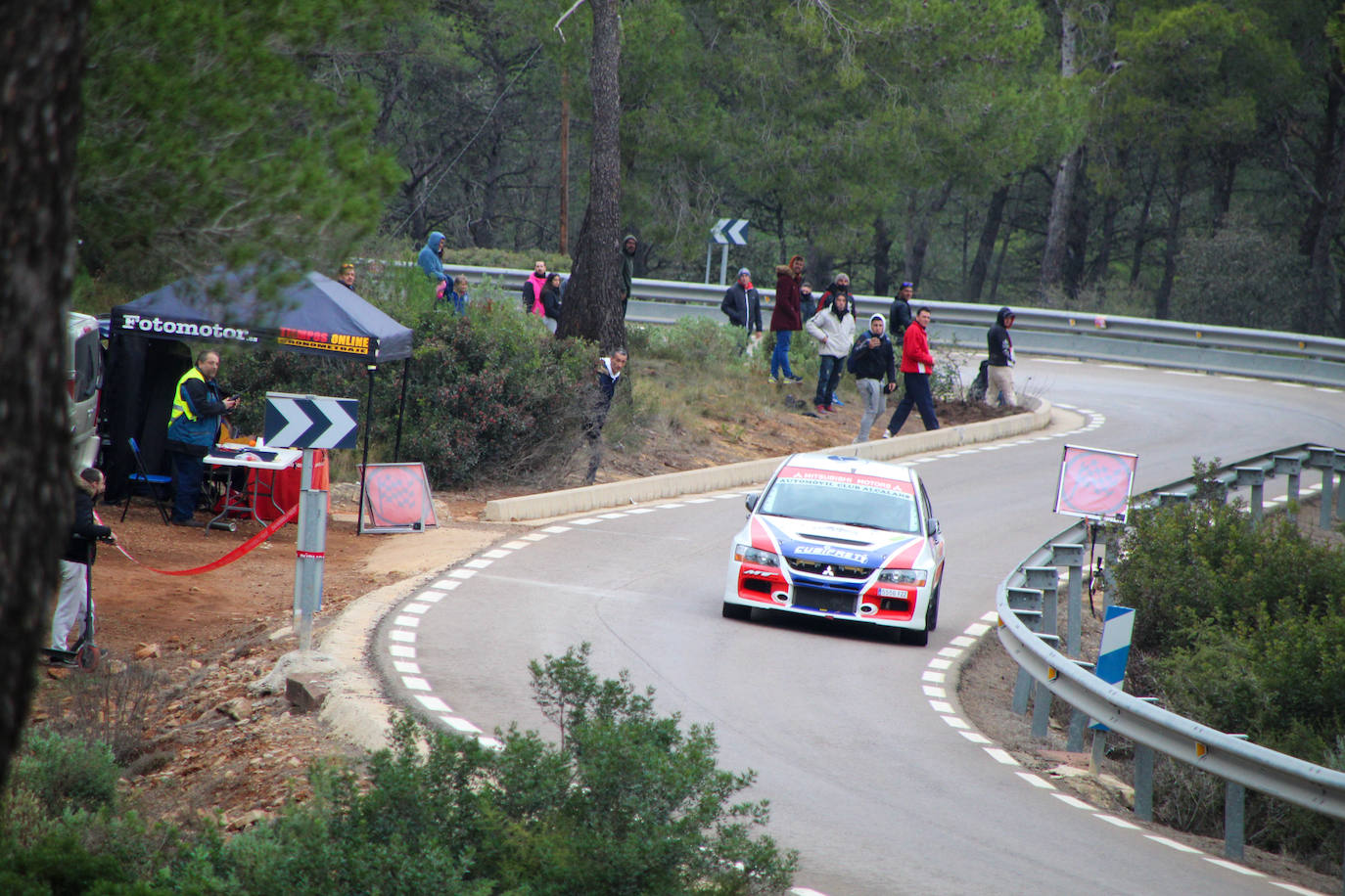 Fotos: Espectacular subida al Garbí con 60 coches por la Calderona