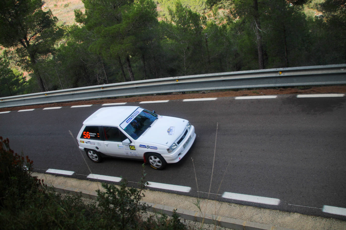 Fotos: Espectacular subida al Garbí con 60 coches por la Calderona