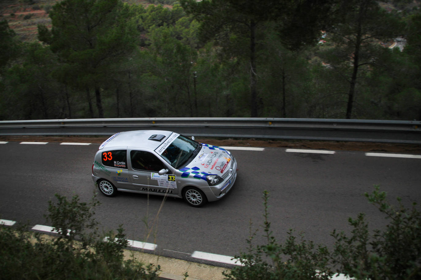 Fotos: Espectacular subida al Garbí con 60 coches por la Calderona