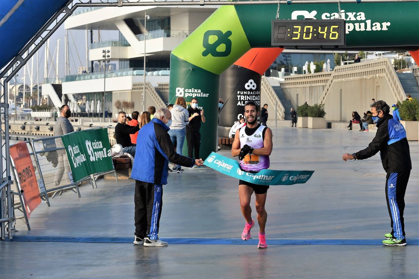 Fotos: Búscate en el Pas Ras al Port de Valencia 2021