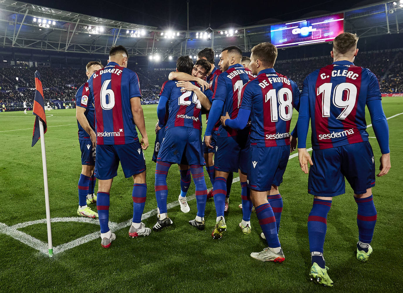 Fotos: Las mejores imágenes del Levante UD-Valencia CF