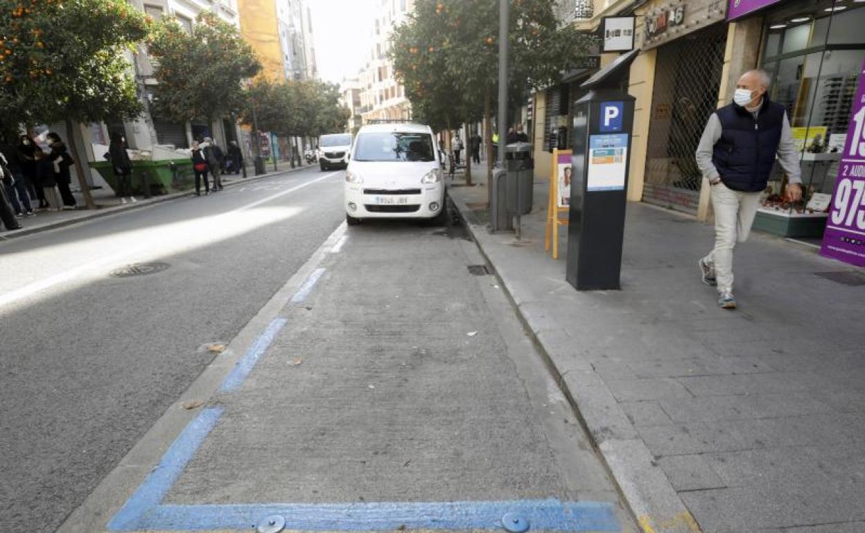 Una plaza de zona azul en la calle Ruzafa, esta misma semana.