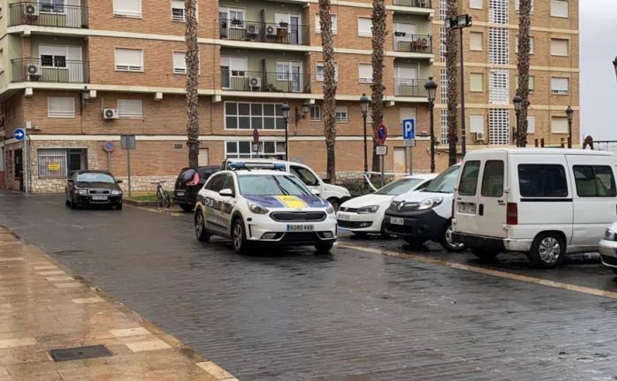 Un vehículo de la Policía Local de Manises. 