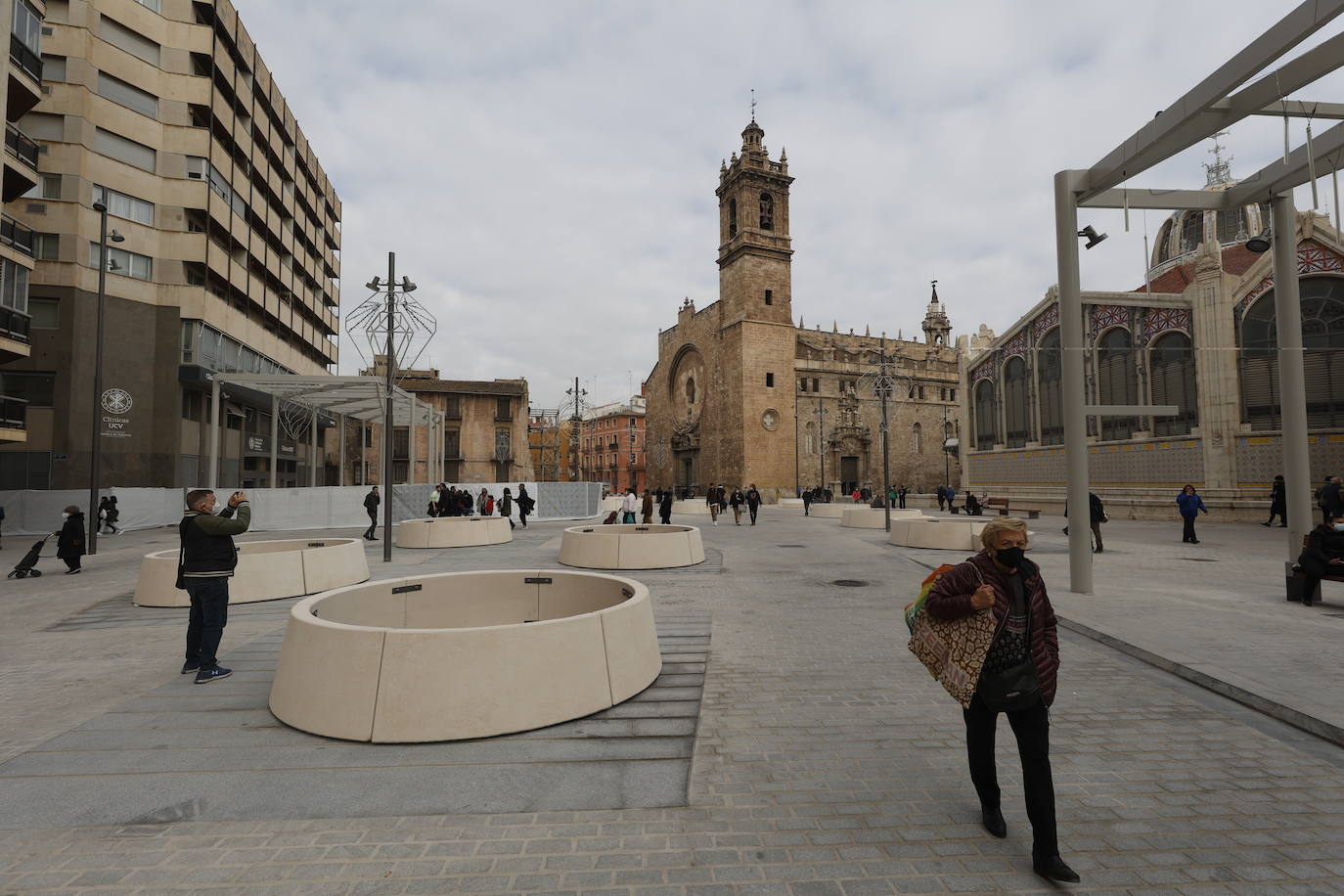 La plaza de Ciudad de Brujas de Valencia.