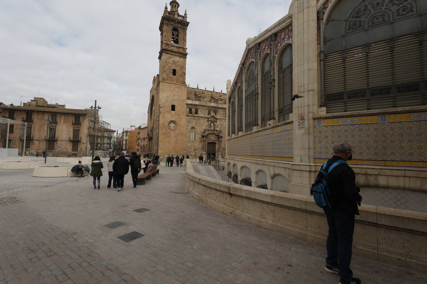 La plaza de Ciudad de Brujas de Valencia.