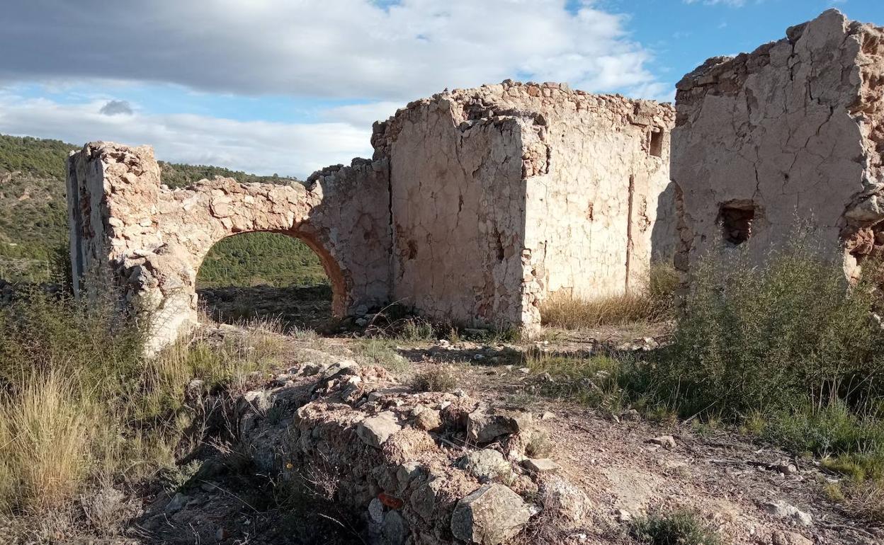 El castillo de Domeño del siglo XII recibe oxígeno tras dos décadas de abandono