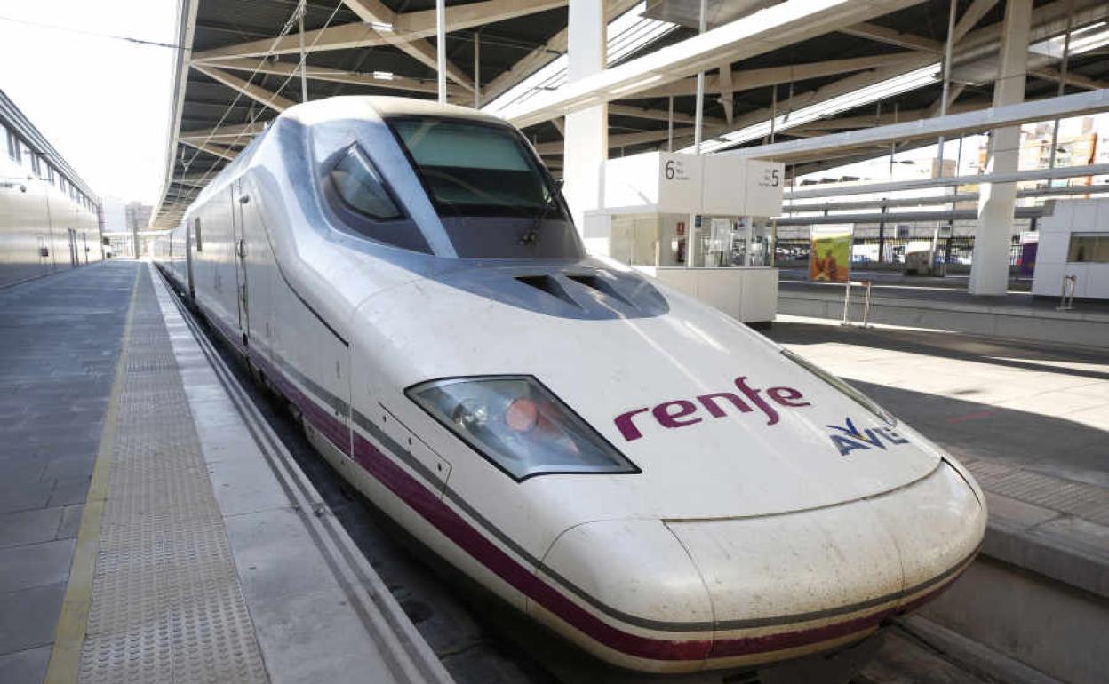 Renfe: cambio de billetes por coronavirus | Aviso de Renfe ante el aumento de contagios de coronavirus: cambio de billetes sin gastos hasta el 15 de enero