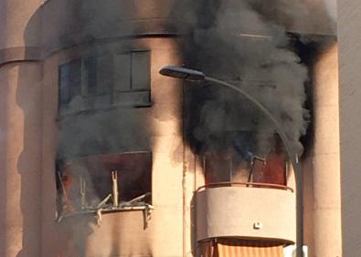 Imagen secundaria 1 - Imágenes del incendio