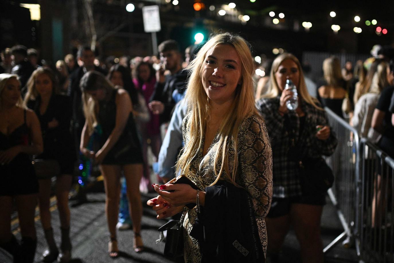 Fotos: Manchester no teme al Covid: así fue su loca fiesta de Nochevieja