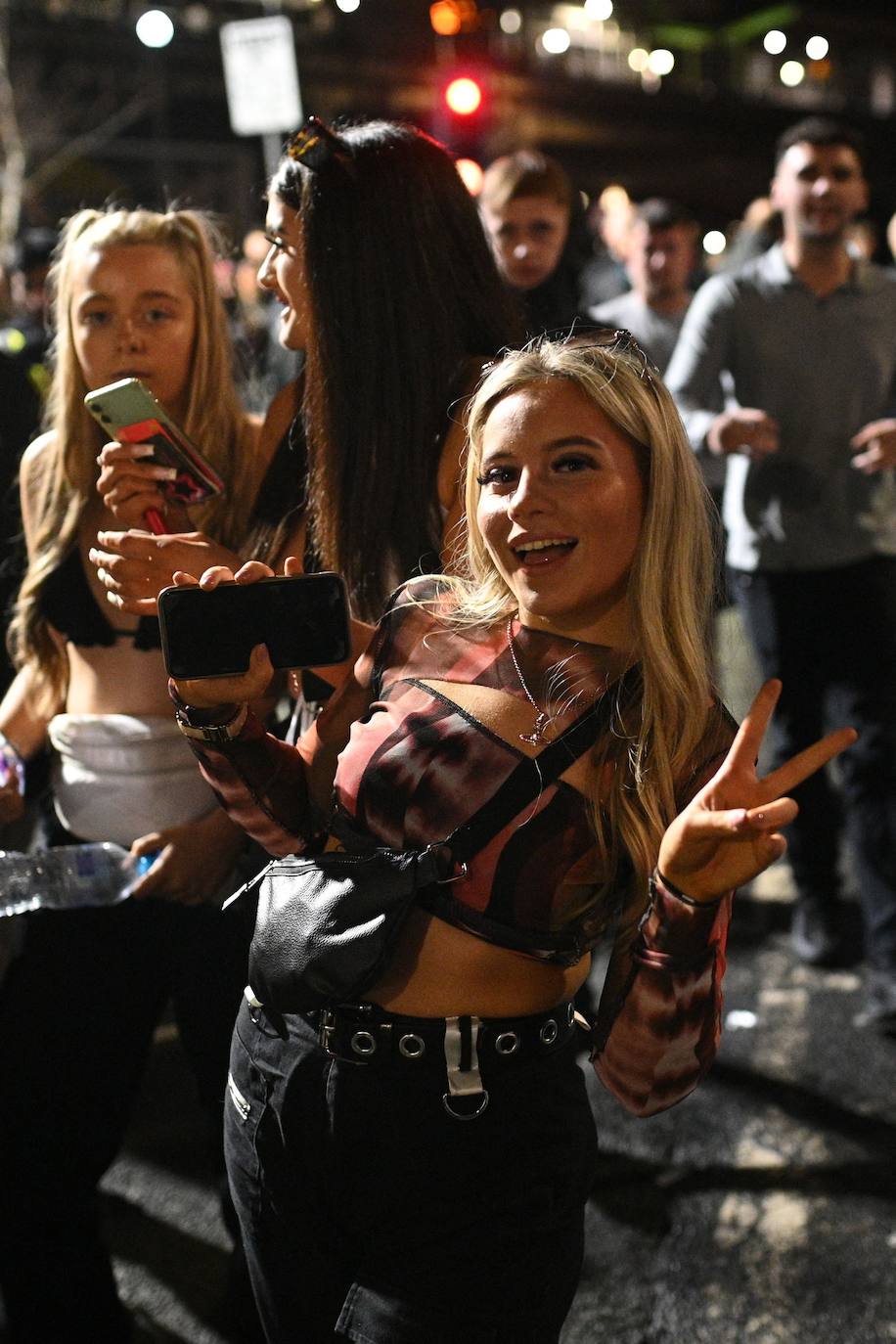 Fotos: Manchester no teme al Covid: así fue su loca fiesta de Nochevieja