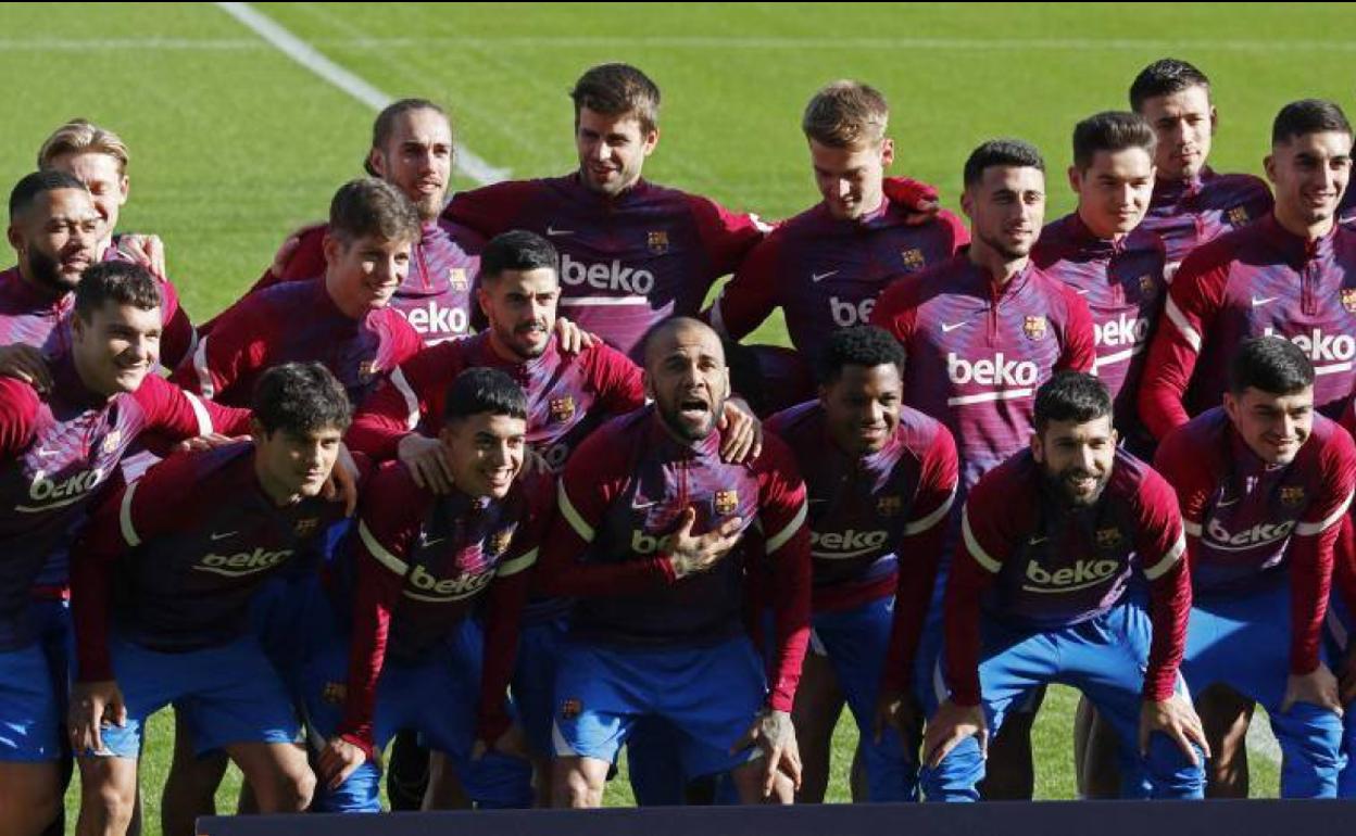 La plantilla del Barcelona en el entrenamiento de este lunes