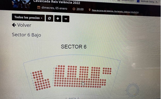 Imagen principal - Sectores del primer anillo de la Plaza de Toros de Valencia completos a las 12.15 horas. 