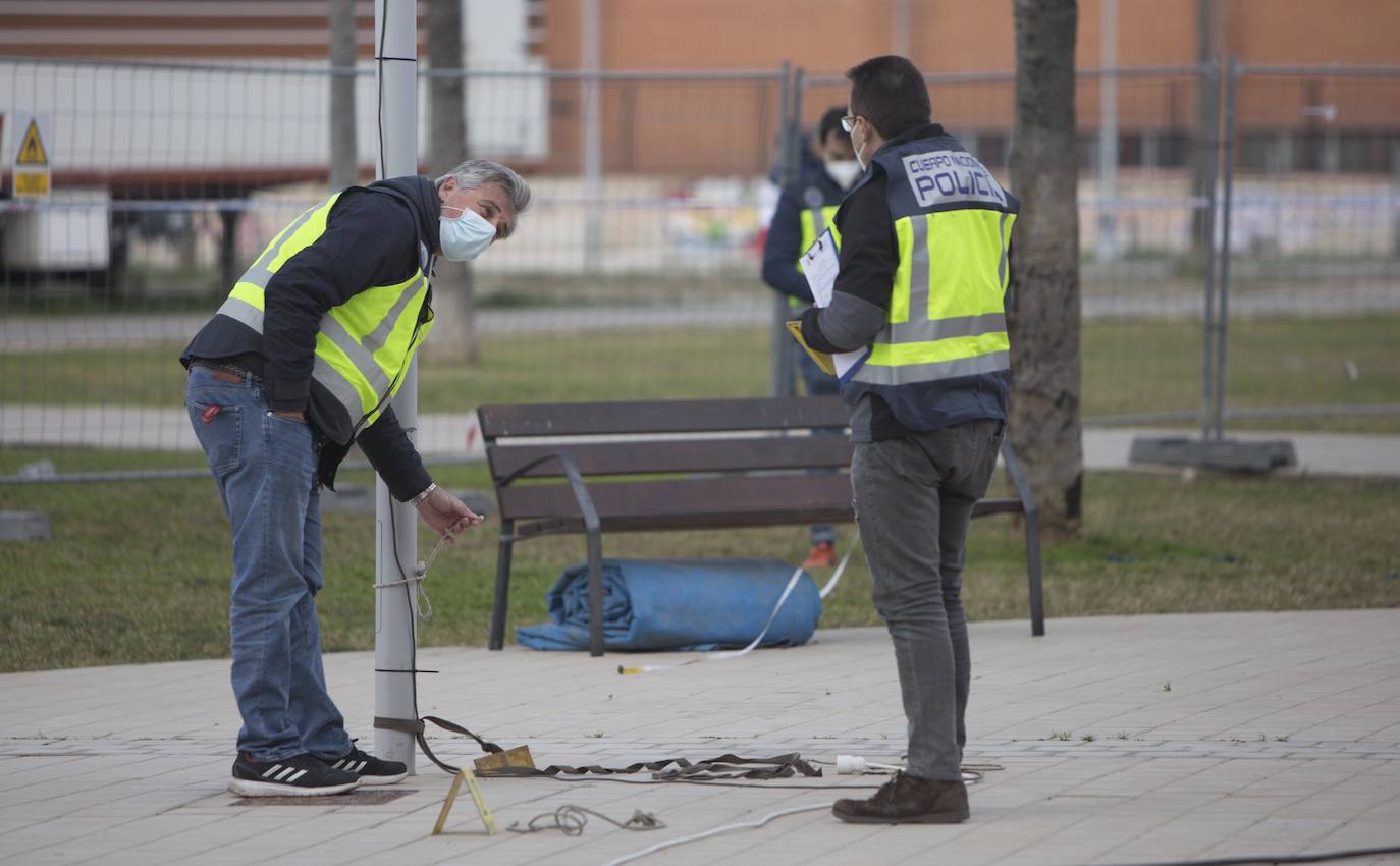 Tragedia en Mislata. Un castillo hinchable instalado en la localidad ha salido volando por el viento este martes por la tarde cuando varios niños saltaban con él. El suceso ha dejado a varios menores heridos de gravedad. 