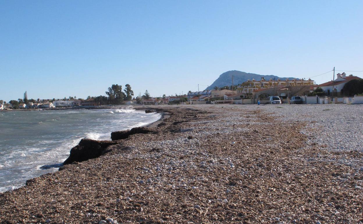 La playa de l'Almadrava de Els Poblets. 