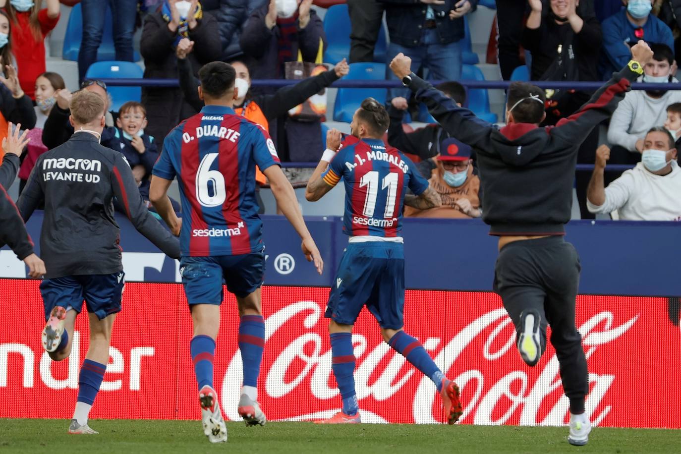 Fotos: Todas las fotos del partido Levante UD - RCD Mallorca en el estado Ciutat de Valencia