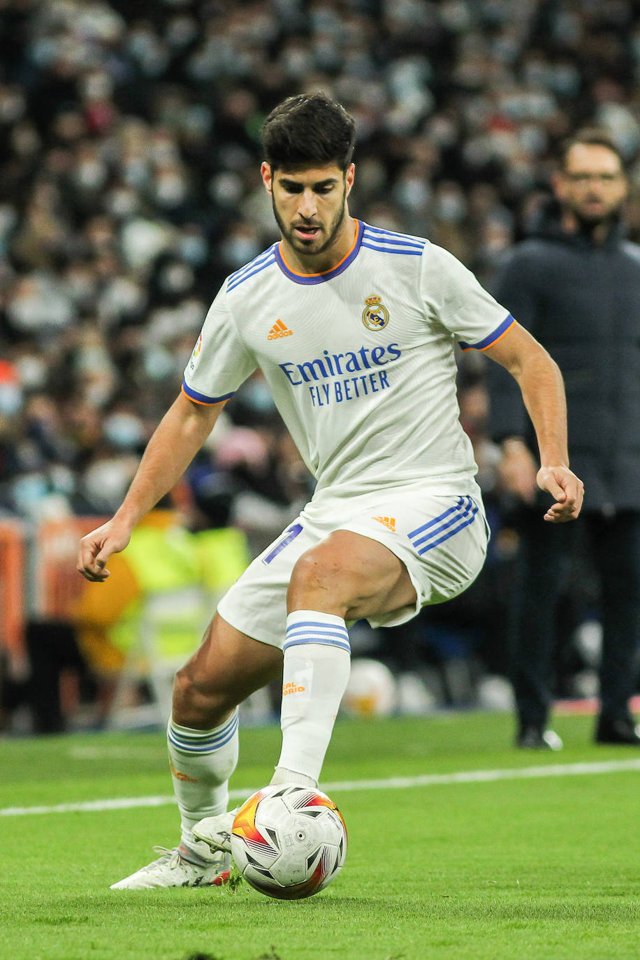 Fotos: Todas las fotos del partido Real Madrid - Valencia CF en el Bernabéu