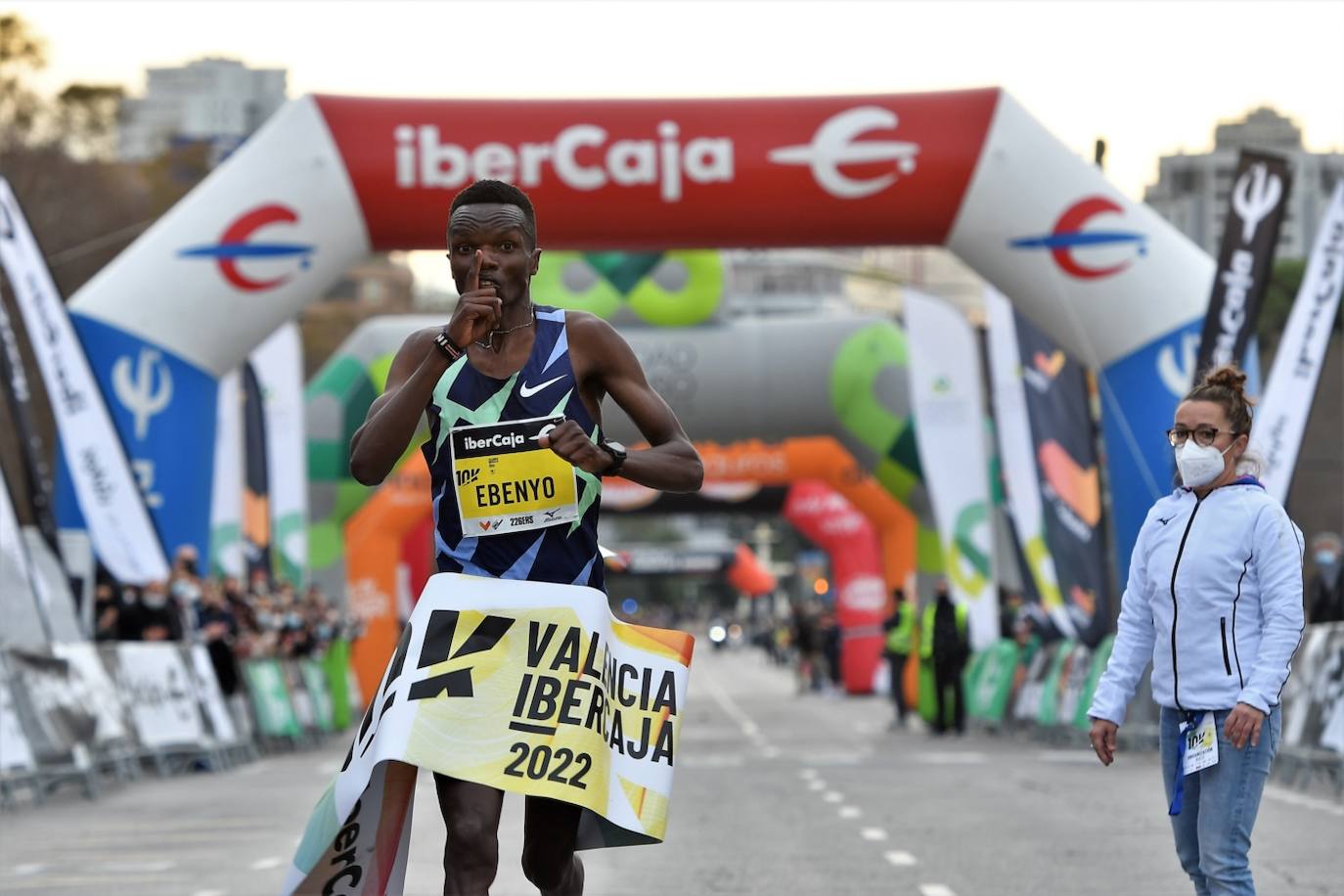 Fotos: Todas las fotos de la carrera 10K Ibercaja de Valencia 2022