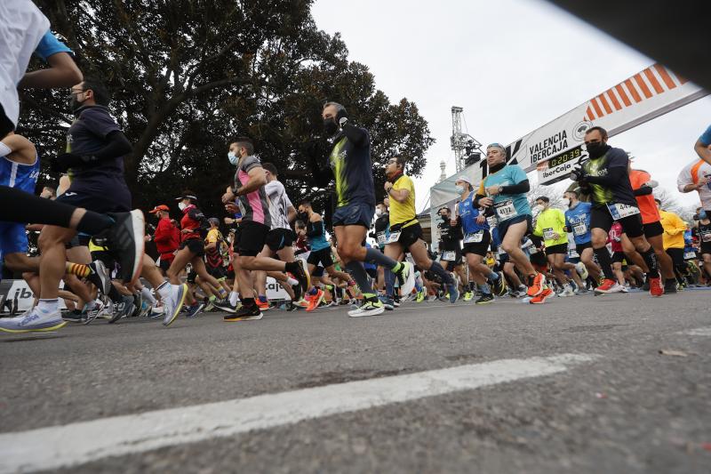 Fotos: Búscate en la salida de la carrera 10K Ibercaja de Valencia